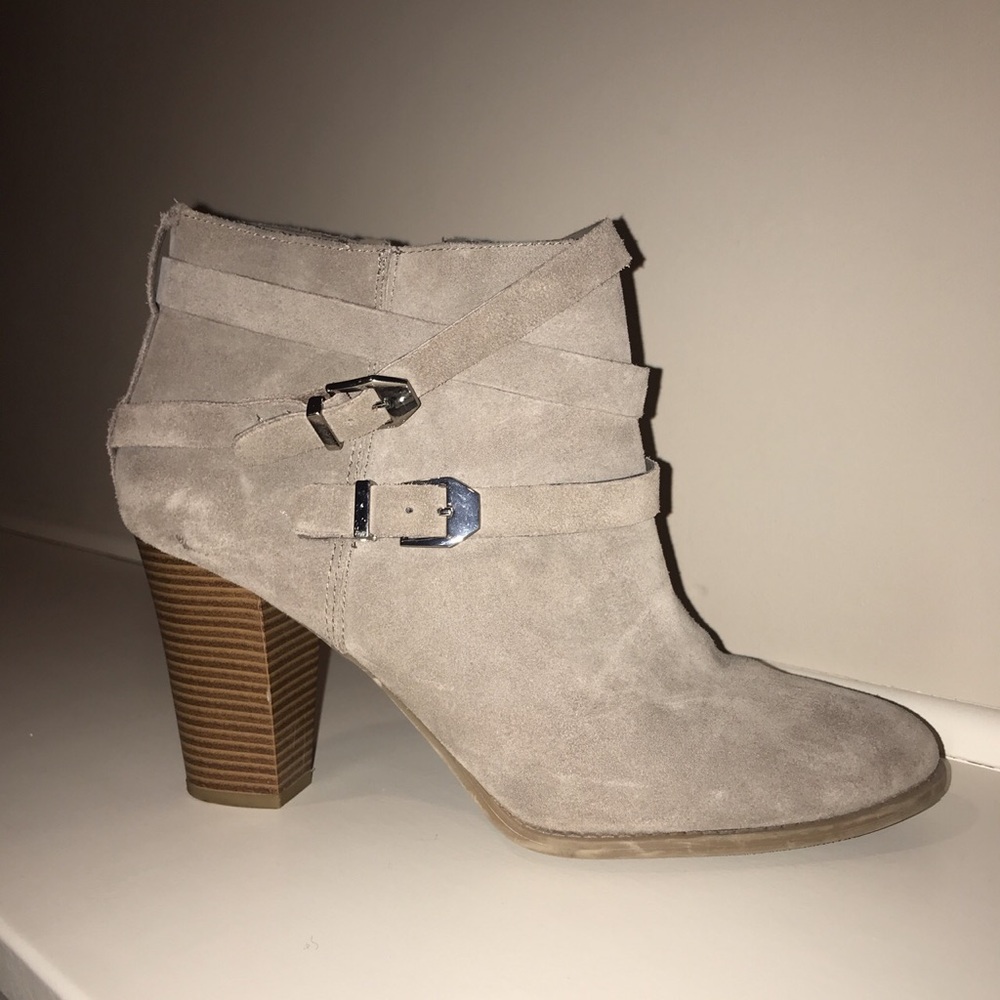 tan heel booties